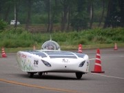 玉川大学、「ハイブリッド・ソーラーカー」レースで3連覇