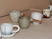 松本で陶芸作家40人の「コーヒーカップ展」－色も形もさまざまに