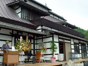 松本に農産物直売所「まつもと自然村」－古民家生かし出店