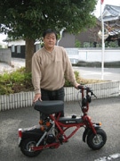 松山の運転代行会社が新サービス－折り畳みミニバイク使い1人で対応
