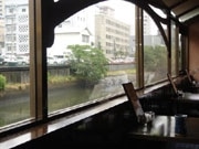 納屋橋「堀川」を眺めながら食事が楽しめる創作料理店