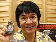 「ギララの逆襲」河崎実監督、公開控え媒体各社へ作品アピール