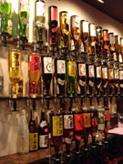 名駅に「セルフ式飲み放題」の居酒屋登場－ドリンクは100種類以上