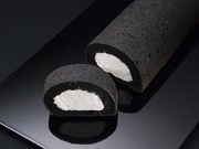 黒いロールケーキ「くろまる」、名鉄百貨店本店で期間限定販売