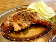名駅のさぬきうどん店、香川のご当地グルメ「骨付き鳥」提供－時間帯分け営業