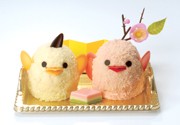 ぴよりんが「お内裏さま」と「おひなさま」に－「ひな祭りセット」が登場