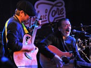 水戸でクリスマスライブ－30年前のバンドがよみがえる