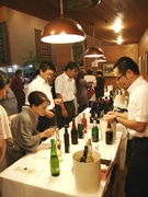 ワイン試飲会に垂涎の銘柄ズラリ－盛岡産の限定品もお披露目