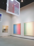 現代アーティスト・百瀬寿さん企画展－独自のグラデーション作品を網羅