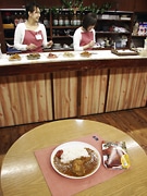 盛岡手づくり村に「レトルトカレーバー」－県内特産品を使った20種そろえる