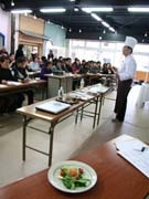 雫石町で「ユニバーサルデザインフード」講演会－食べやすくおいしい介護食紹介