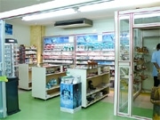 那覇・西町にたばこ専門店－キューバ産葉巻や喫煙具が充実