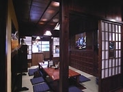 東京・高円寺の老舗・沖縄居酒屋「抱瓶」、那覇に初出店