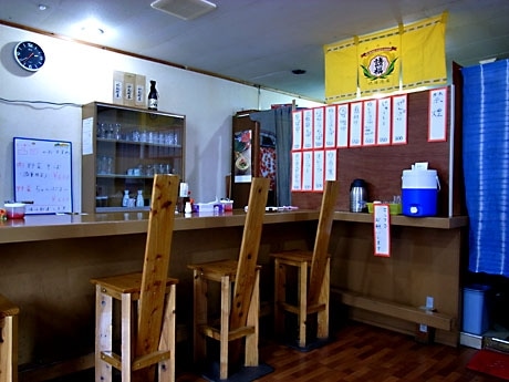 那覇・開南本通りに「沖縄そば」店－沖縄そば好き高じて2人で出店