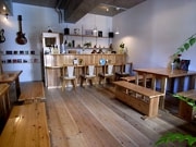 昨年閉店した首里のライブハウスが「カフェ」で再スタート－月1～2回のライブも