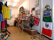 那覇・水上店舗にメキシコ雑貨店－ルチャ・リブレのマスクなども販売