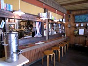 那覇・農連市場近くにコーヒーとタコス専門店－オリジナル「紅いも珈琲」も