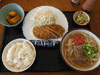 那覇に「びっくり食堂」