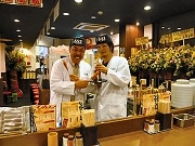 新世界の人気串かつ店「だるま」、法善寺横町に「なんば本店」