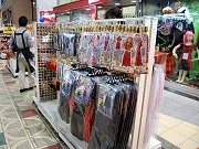 シモジマ、ハロウィーン仮装用コスチューム人気に－商戦追い込み