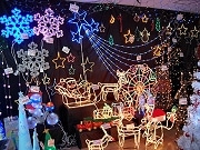 シモジマ、クリスマスグッズ商戦本格化－新商品投入で購買意欲喚起