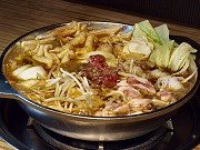 カレー鍋専門店「大阪なんばカレー食堂」－コラーゲンをところてん風に投入