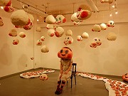 現代アート作家の東清亜紀さん、北堀江で個展－「MUNI」が空間全体に