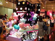 心斎橋OPAにギャル向け新業態「SBY」－益若つばささんプロデュース商品も