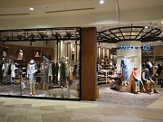なんばパークスがリニューアル－大型セレクトショップを多数導入
