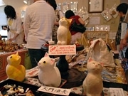奈良町、ならまち、にゃらまち－駄じゃれから始まった｢猫展｣、5回目に