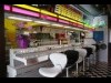 秋川駅近くにカフェ・バー新店－内装「オールドアメリカン」調に