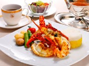 箱根・富士屋ホテルが「1万円カレー」－高級食材をぜいたくに使う