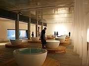 佐藤卓さんディレクション「water」展－水を体験する作品群