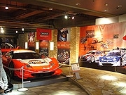 「SUPER GT」とのタイアップカフェ、選手のトークショーも