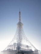 500分の1スケールのクリスタル「東京タワー」－ライトアップも可能