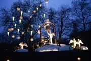 世界各国のクリスマスを写した写真展－約100作品を展示
