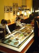 麻布十番にパリ発高級チョコレート店－ブルボン子会社が運営