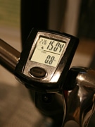 自転車メーターとSNSを連動－ブリヂストンサイクルが新商品