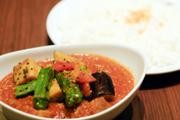 東京ミッドタウンで夏カレー－25店舗が期間限定オリジナルカレー提供