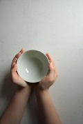 国立新美術館ギャラリーで「器」企画展－個性的な作家8人の作品紹介