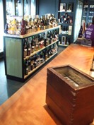 麻布十番「はせがわ酒店」に有料試飲バー、日替わりで6～7銘柄用意、酒肴も