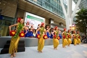 ミッドタウンで恒例「夏まつり」－地元小中学生が運営する駄菓子屋も