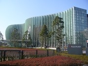国立新美術館が開館5周年－1月21日は入館無料に