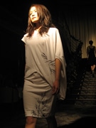 タレント・原田さとみさんのショップが伏見でファッションショー