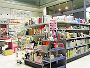 一般客も利用できるプロ向け美容商材店－ヘアケア商品試用サービスも