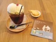 大須のカフェで「しろくまコーヒー展」－描き下ろし絵本をモチーフに