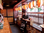 栄の人気立ち飲み店が金山に2号店―満席で好調な滑り出し