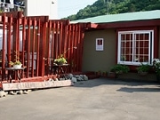 札幌の人気カフェ「ジミーブラウン」が2号店－元中古車店を改装