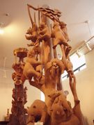 札幌のギャラリーで「アイヌ木彫家・藤戸竹喜展」－13点展示