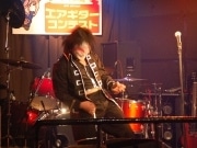 仙台のライブハウスで「年忘れエアギターコンテスト」